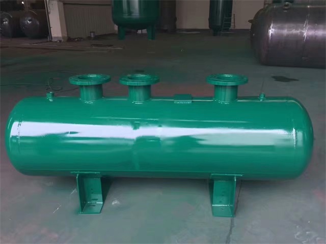 1679991473376569.jpeg 建华建华建华蒸汽分气缸1.jpeg
